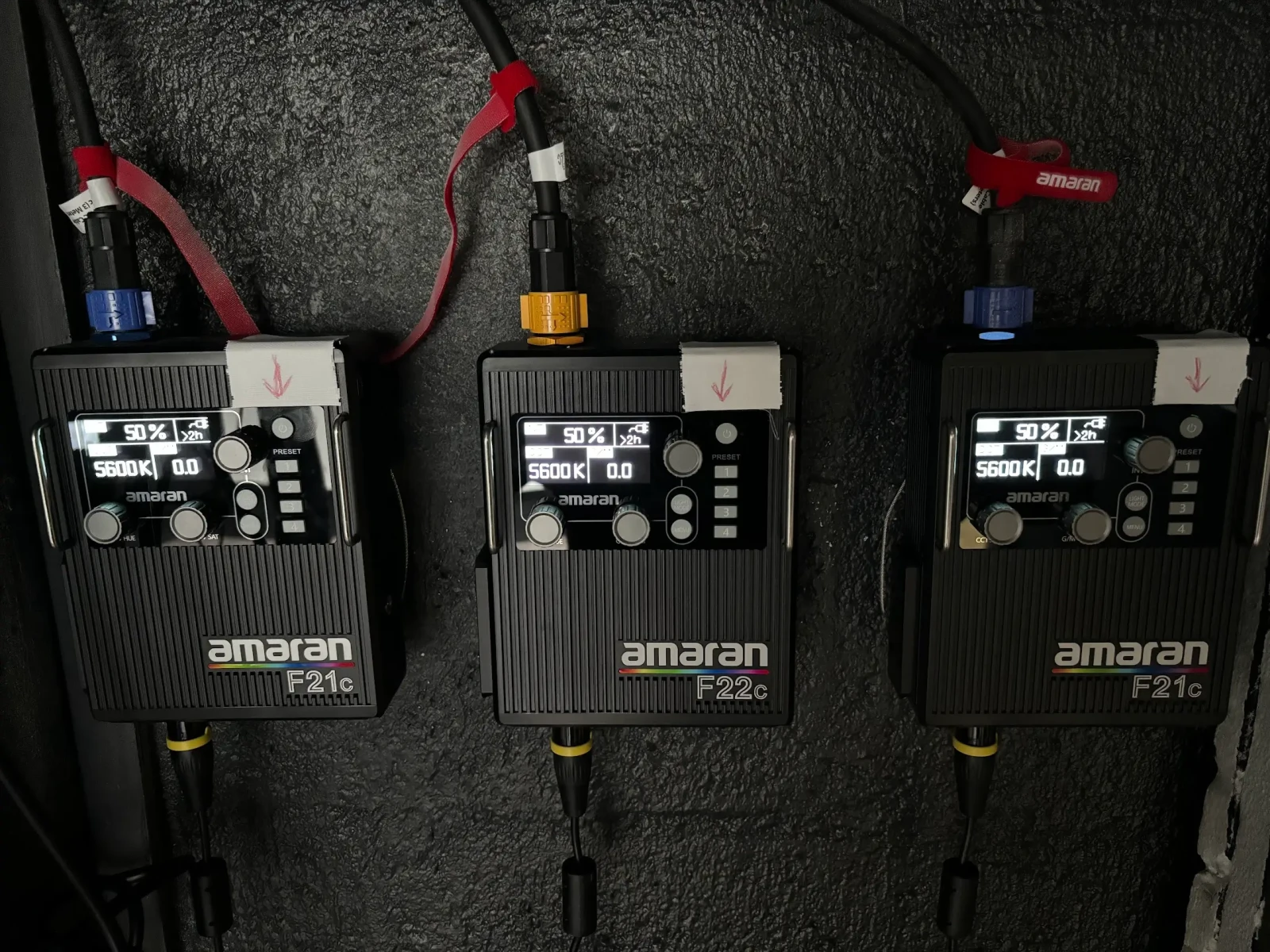 Pack LED RGB 400W (1X Amaran F22C + 2X Amaran F21C) - Photo 3 sur 3