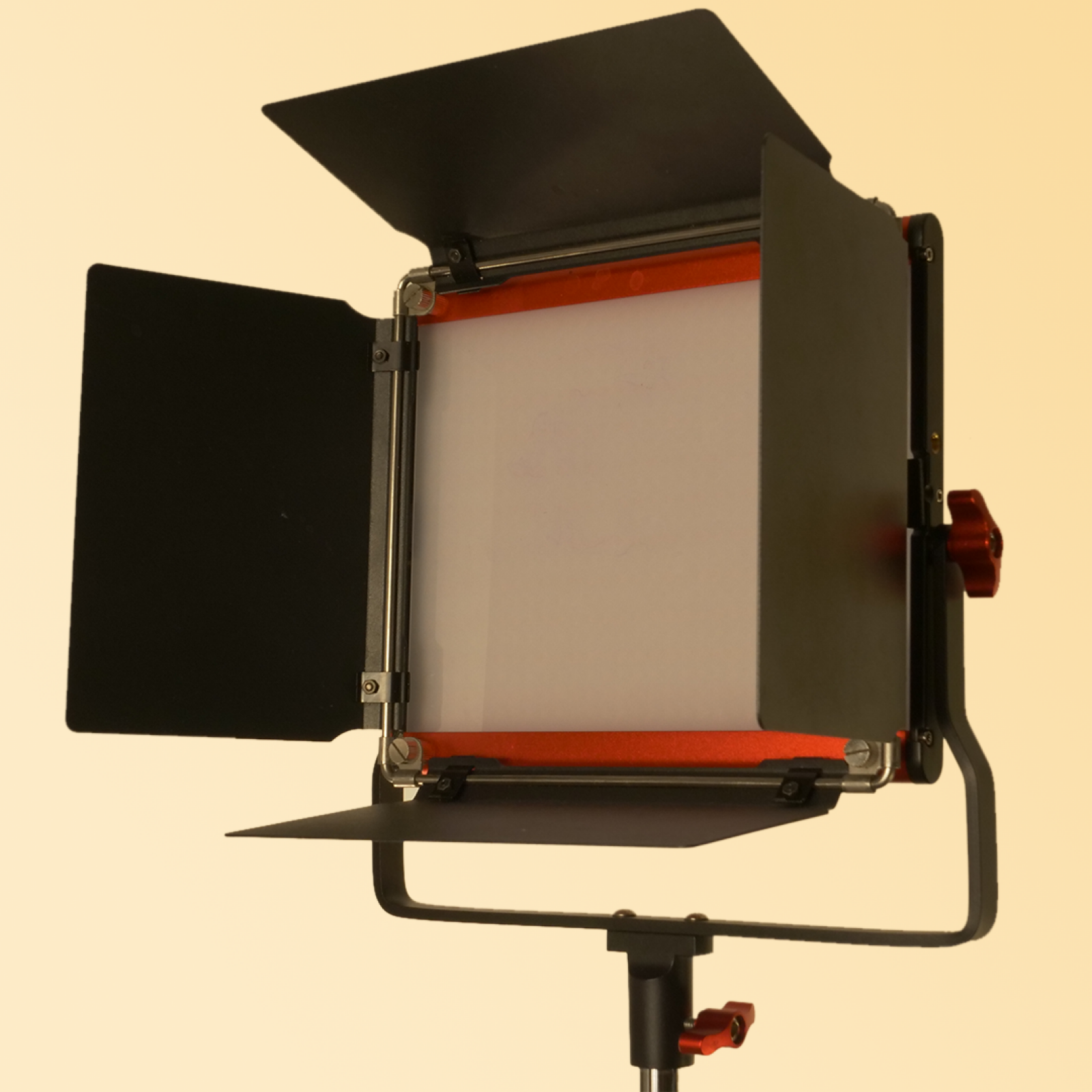 Panneau LED Neewer NL 660 - Photo 1 sur 1