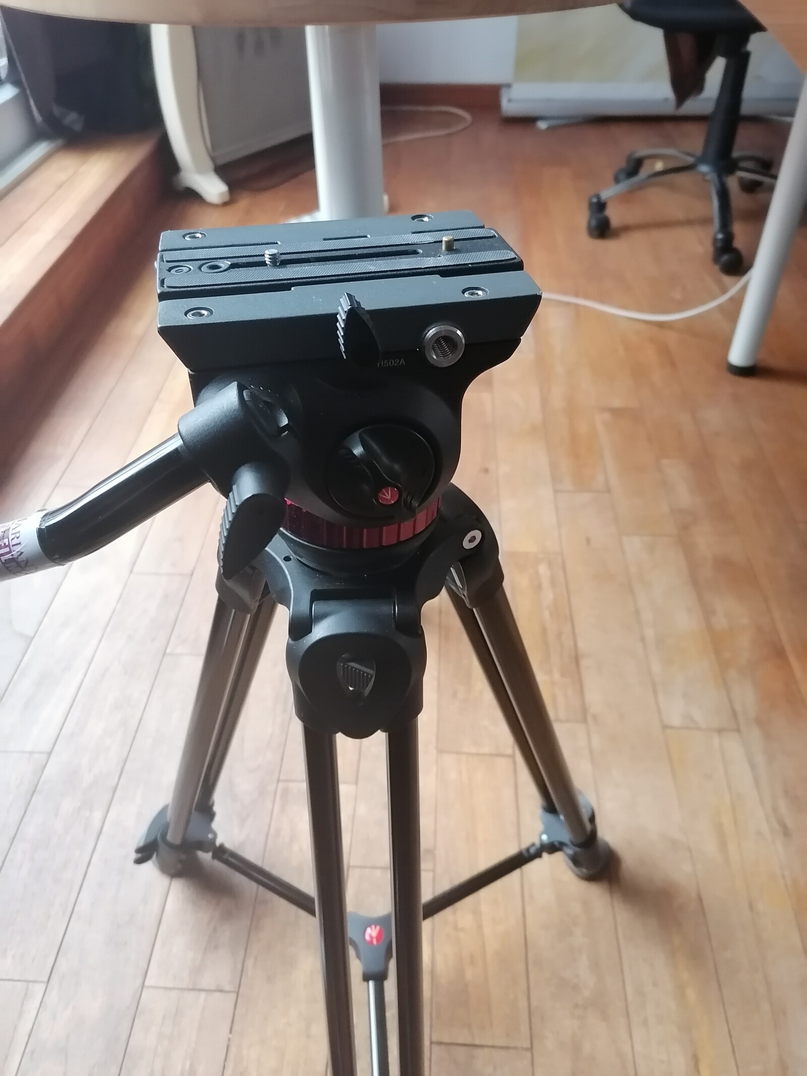 Trépied Manfrotto - Photo 3 sur 6