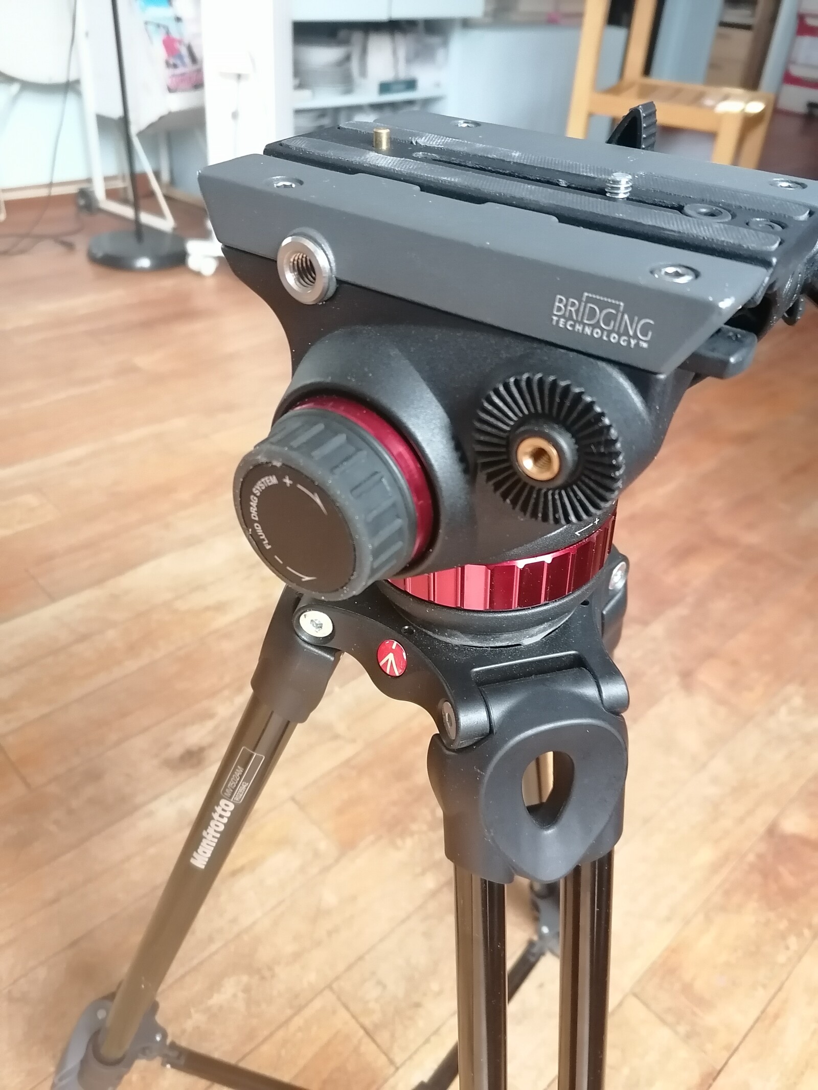 Trépied Manfrotto - Photo 6 sur 6
