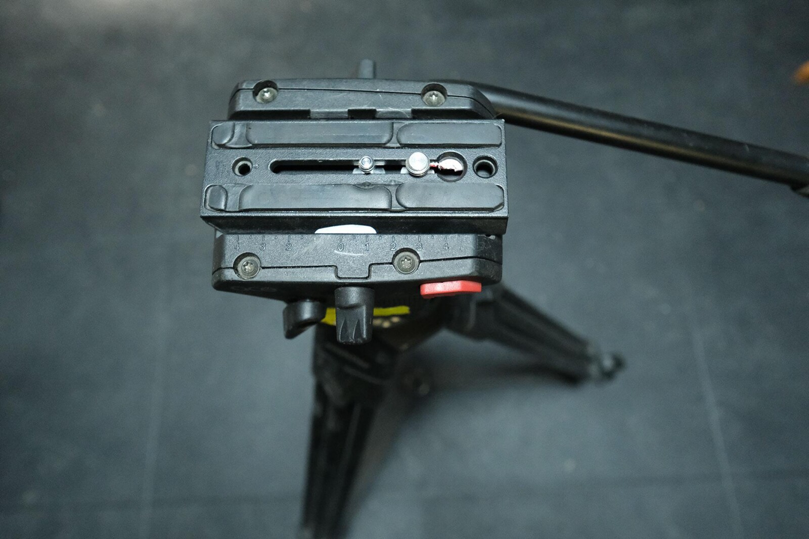 Trépied Sachtler Ace L - Photo 3 sur 3