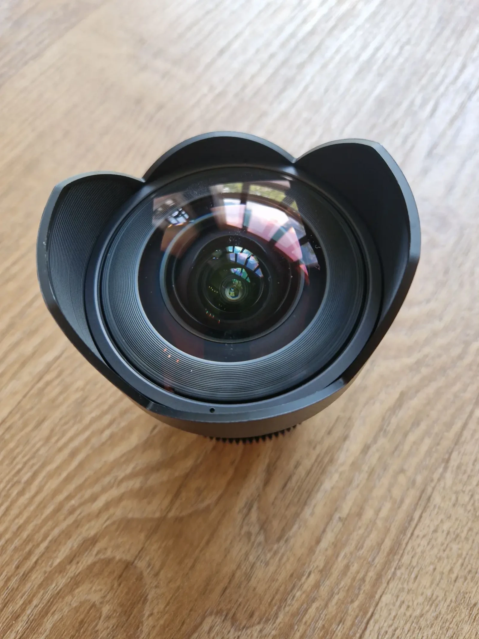 Samyang Cine Lens 14mm T3.1 EF - Photo 3 sur 4