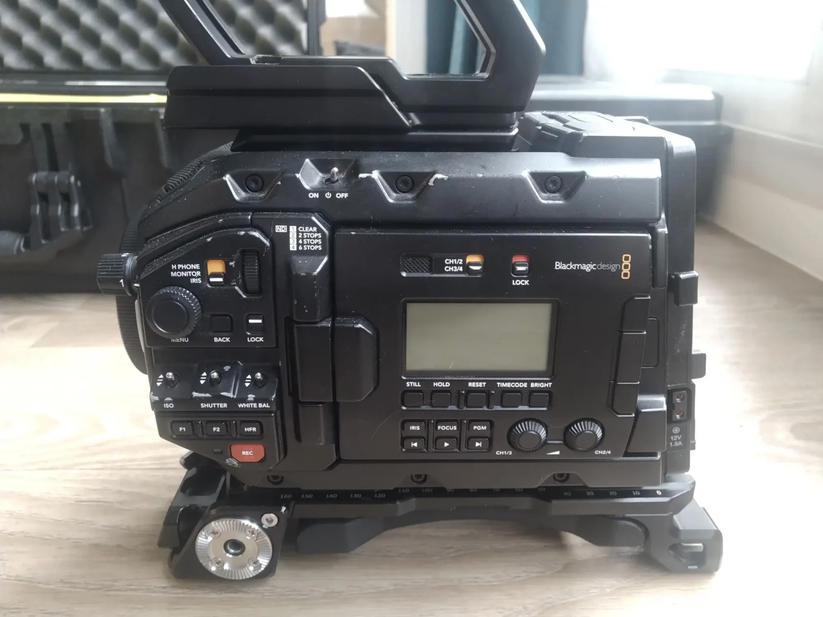 Blackmagic Design URSA Mini Pro 4.6K - Photo 2 sur 5