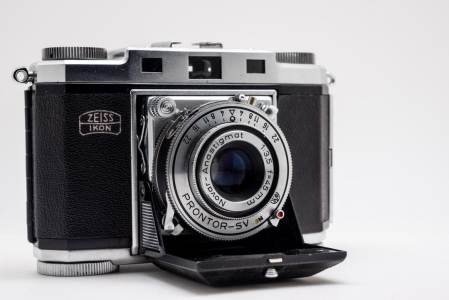 Location Zeiss Ikon Contina Argentique, Télémétrique 