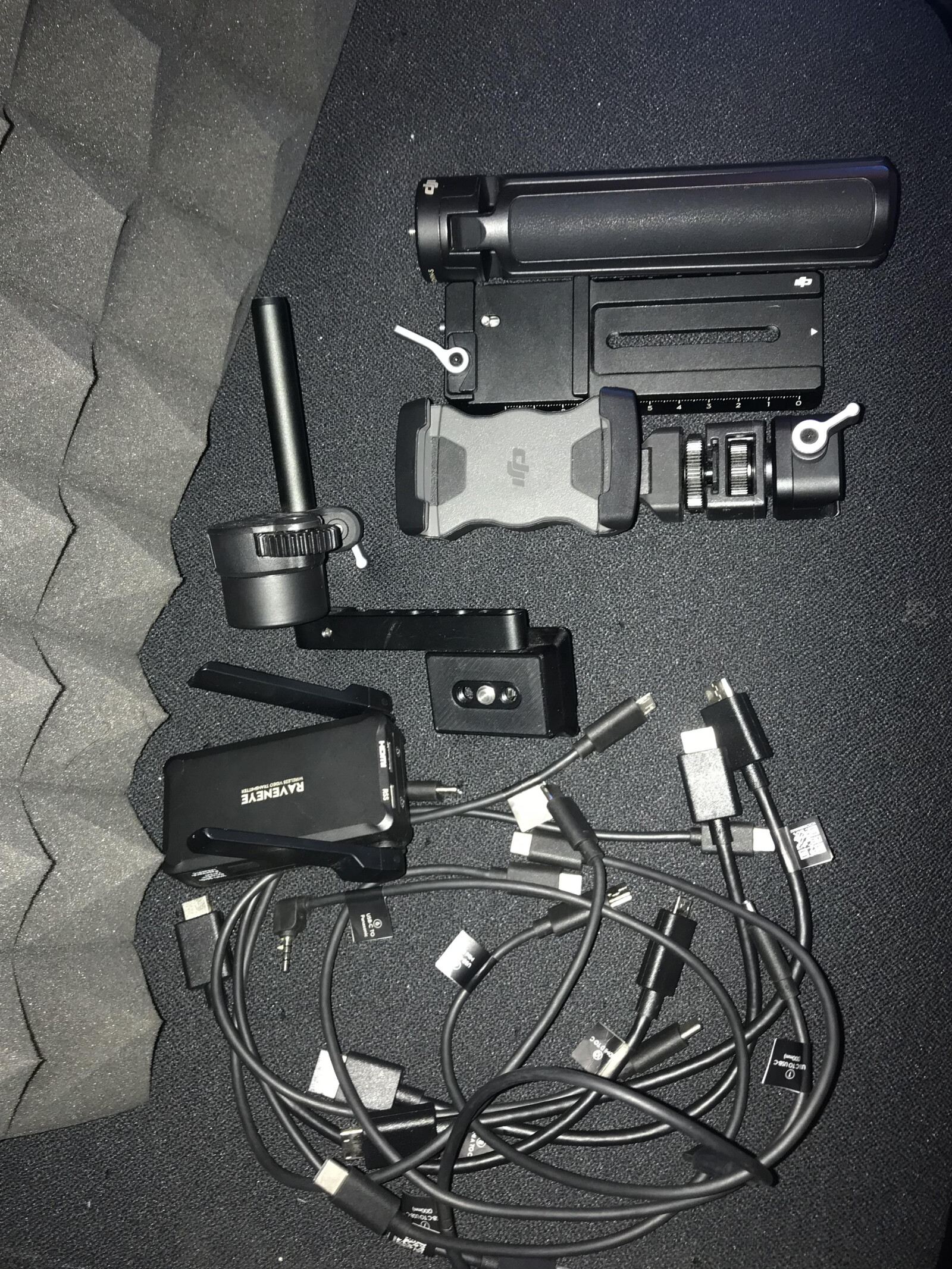Stabilisateur Dji Ronin SC2 Pro Combo + RAVENEYE pro transmission + sac de transport  - Photo 3 sur 7