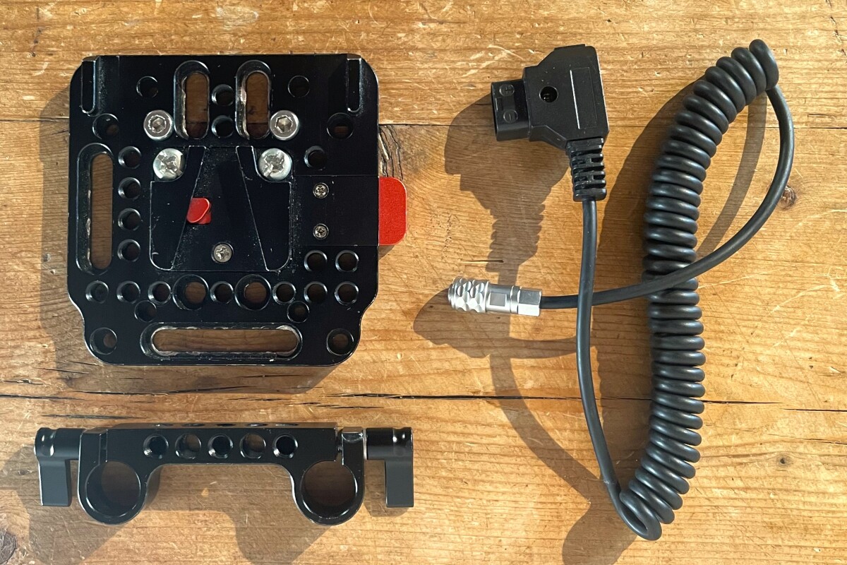 Location Générique Kit Vlock BMPCC (Support Vlock + Câble D-Tap - Weipu) - Lightyshare