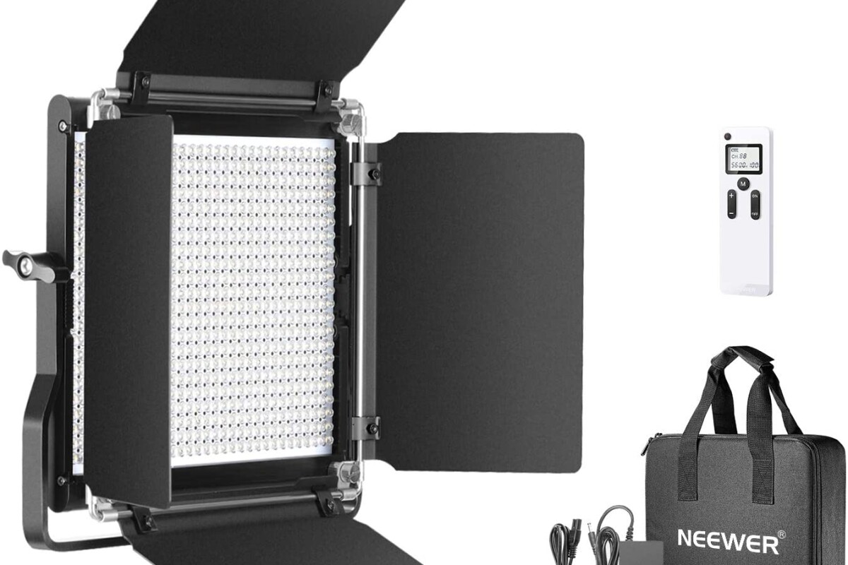 Location Panneau LED Neewer NL660 + trépied - Lightyshare