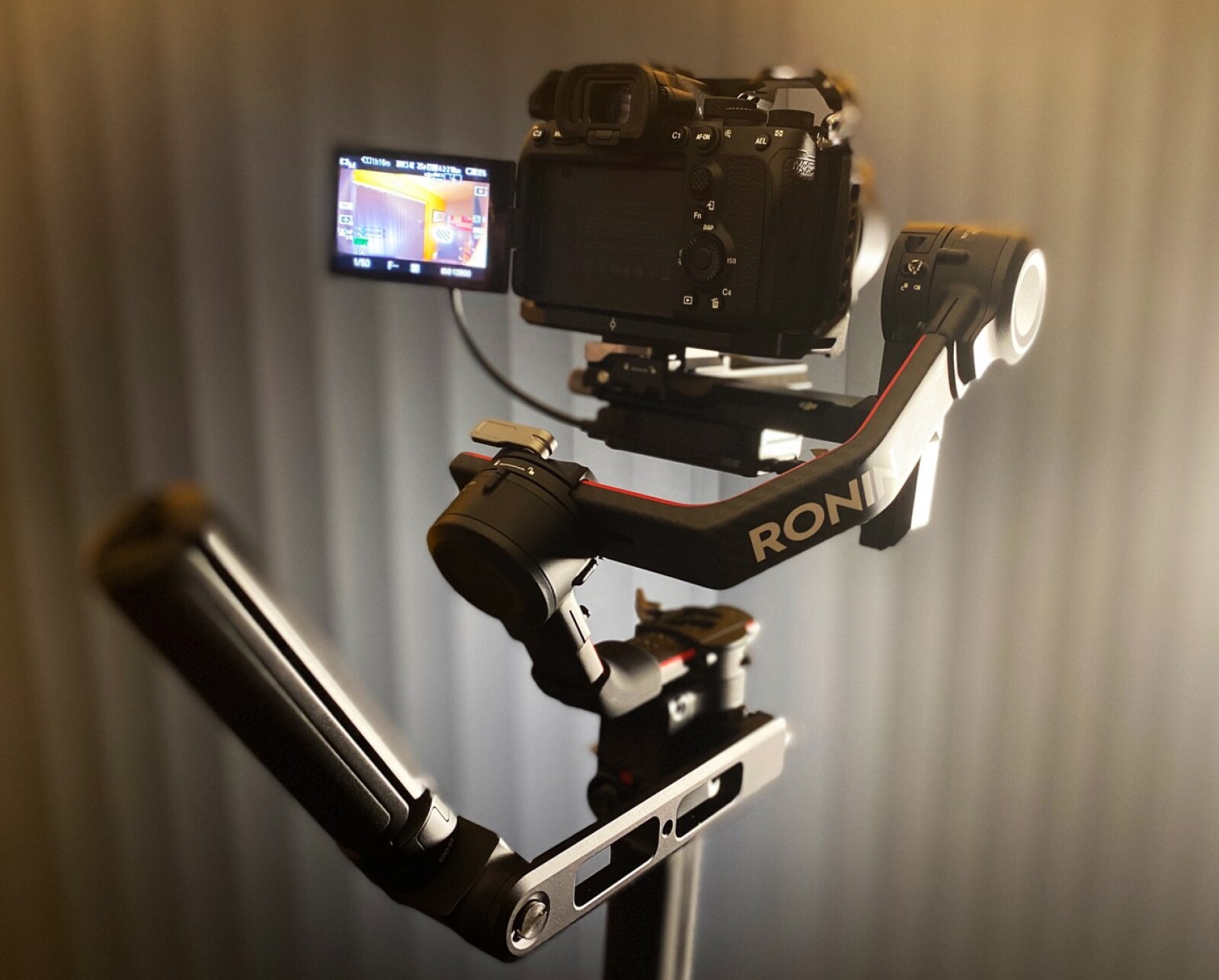 DJI RS2 Combo  - Photo 1 sur 3