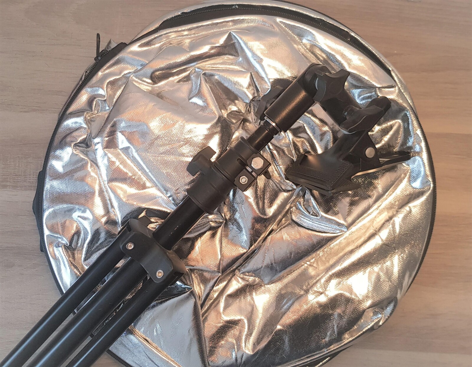 Réflecteur 2 ou 4 faces avec Pied et grip - Photo 2 sur 2