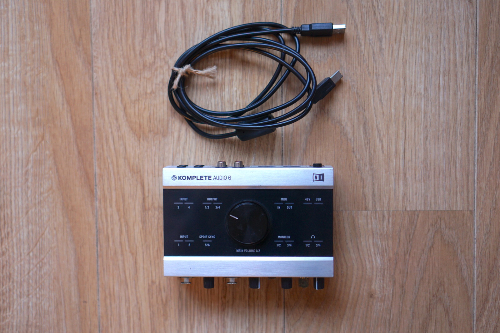 Native Instruments Komplete Audio 6 - Photo 1 sur 1