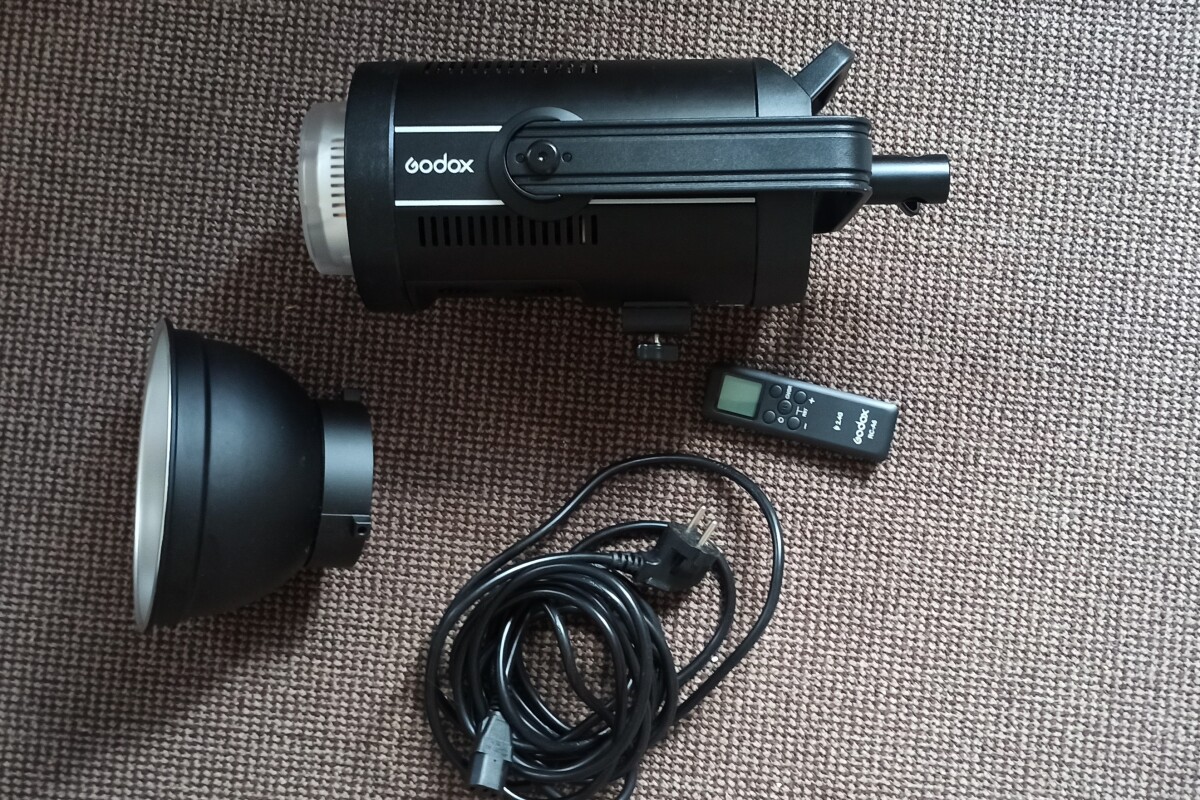 Location Godox SL150II - Lightyshare