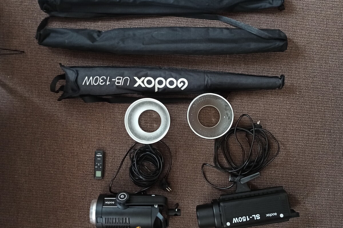 Location Pack 2 torches LED Godox SL 150 - Lightyshare