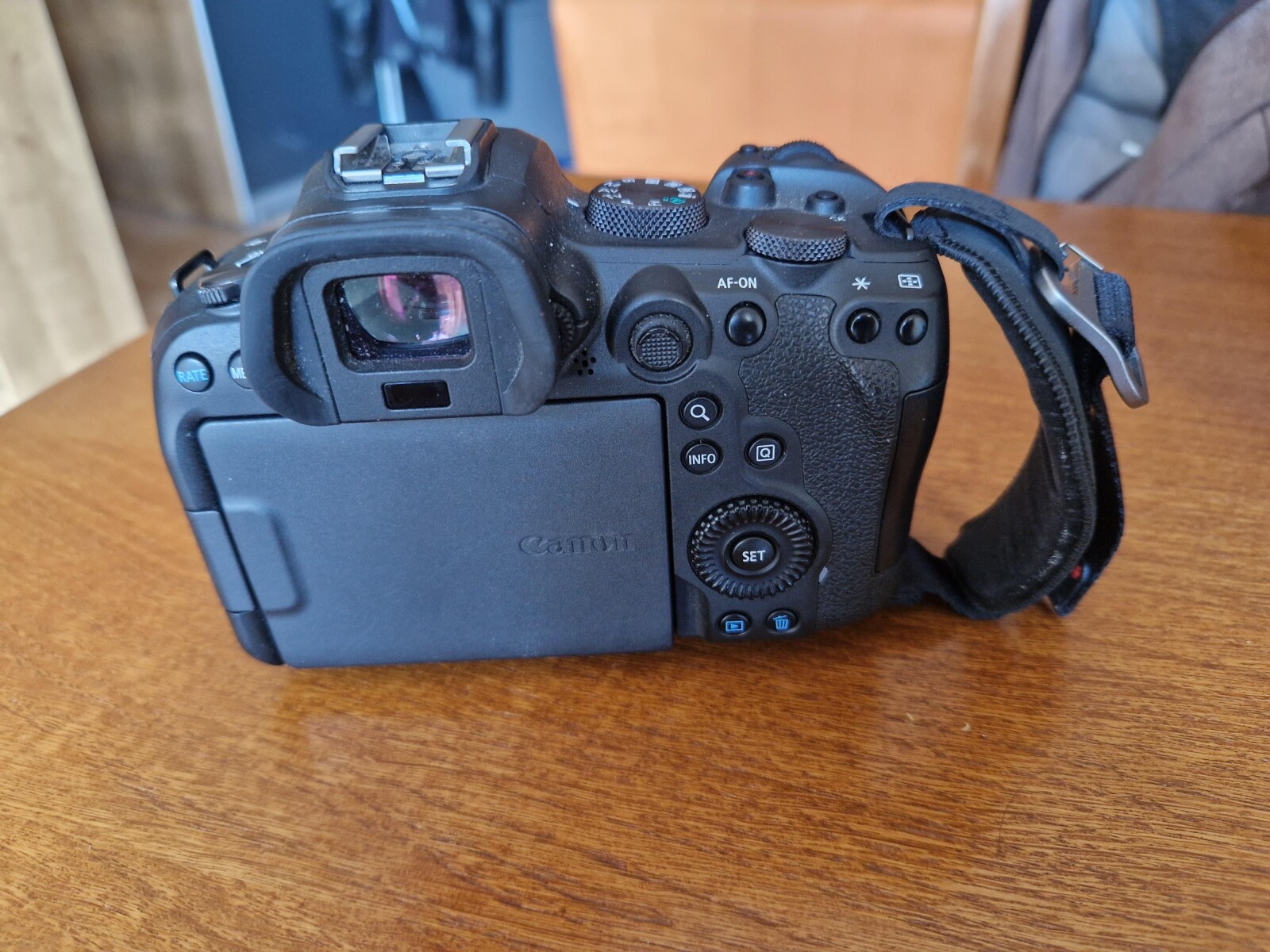 Canon R6 - Photo 2 sur 4