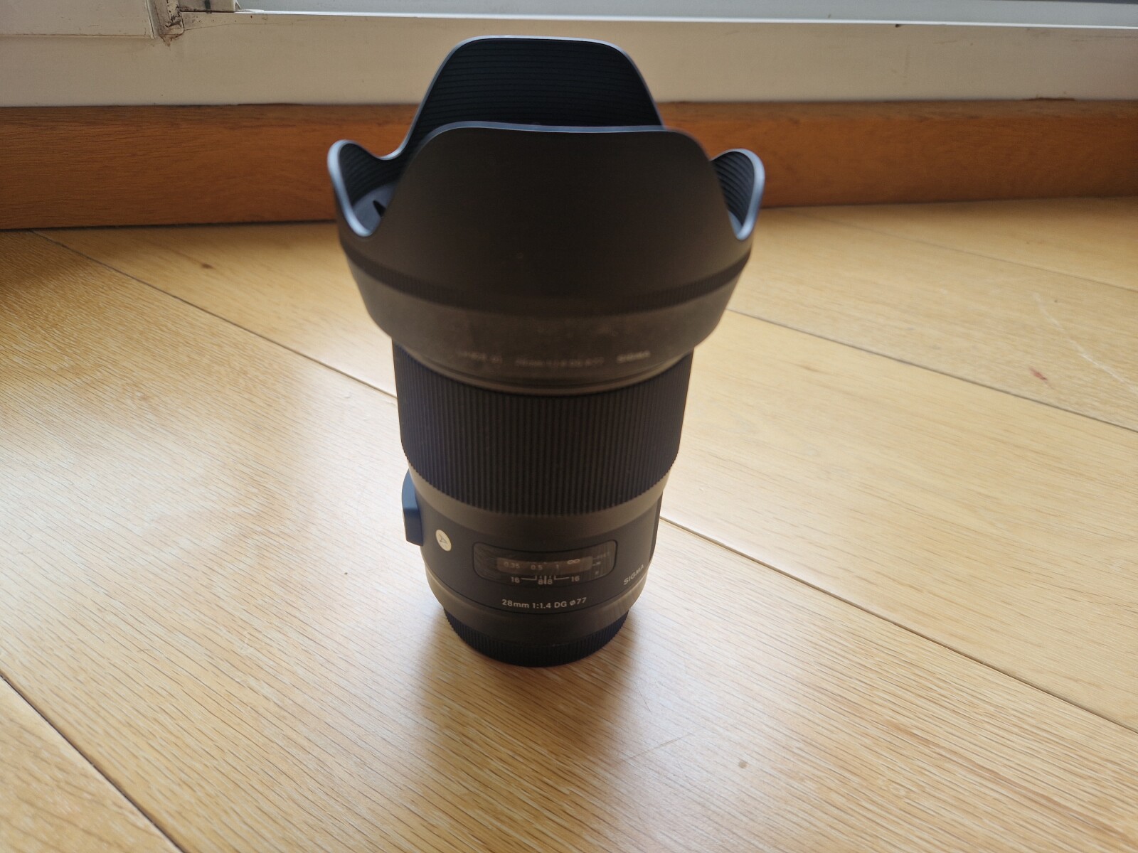 Sigma 28mm f1.4 DH HSM et bague d'adaptation EF-RF - Photo 2 sur 4