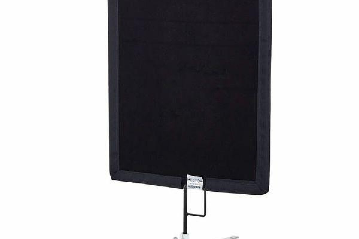 Location DRAPEAU NOIR AVENGER 45x60 I650B 18"x24" Solid Black Flag - Lightyshare