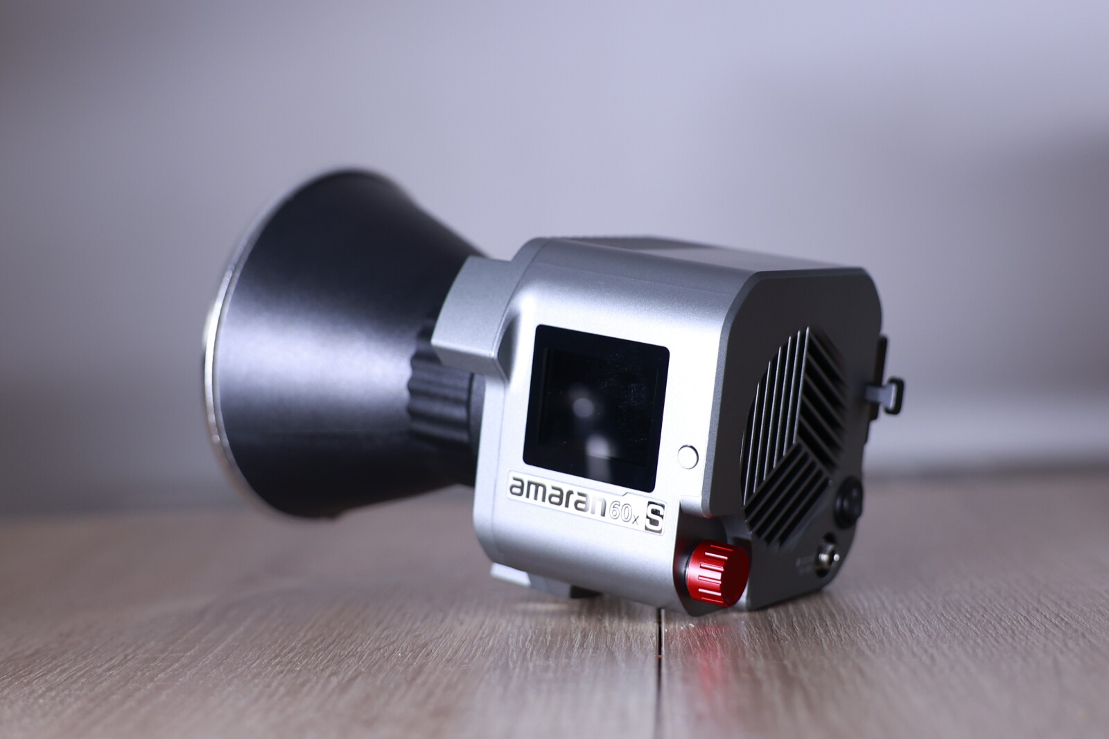 Aputure Amaran 60x S - Photo 2 sur 2