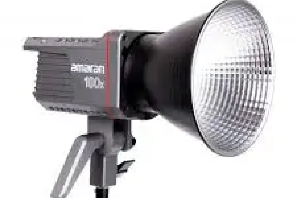 Location Aputure Amaran 100x - Lightyshare