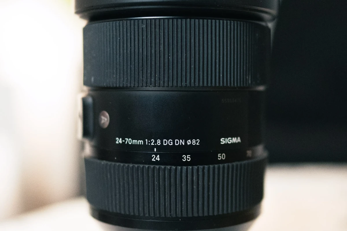 Location Sigma 24-70 f 2.8 - Lightyshare