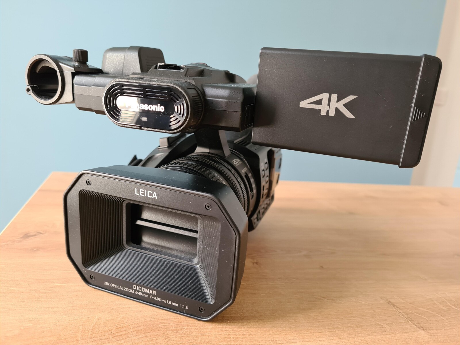 Caméra Panasonic HC-X1000 + Accessoires - Photo 1 sur 6