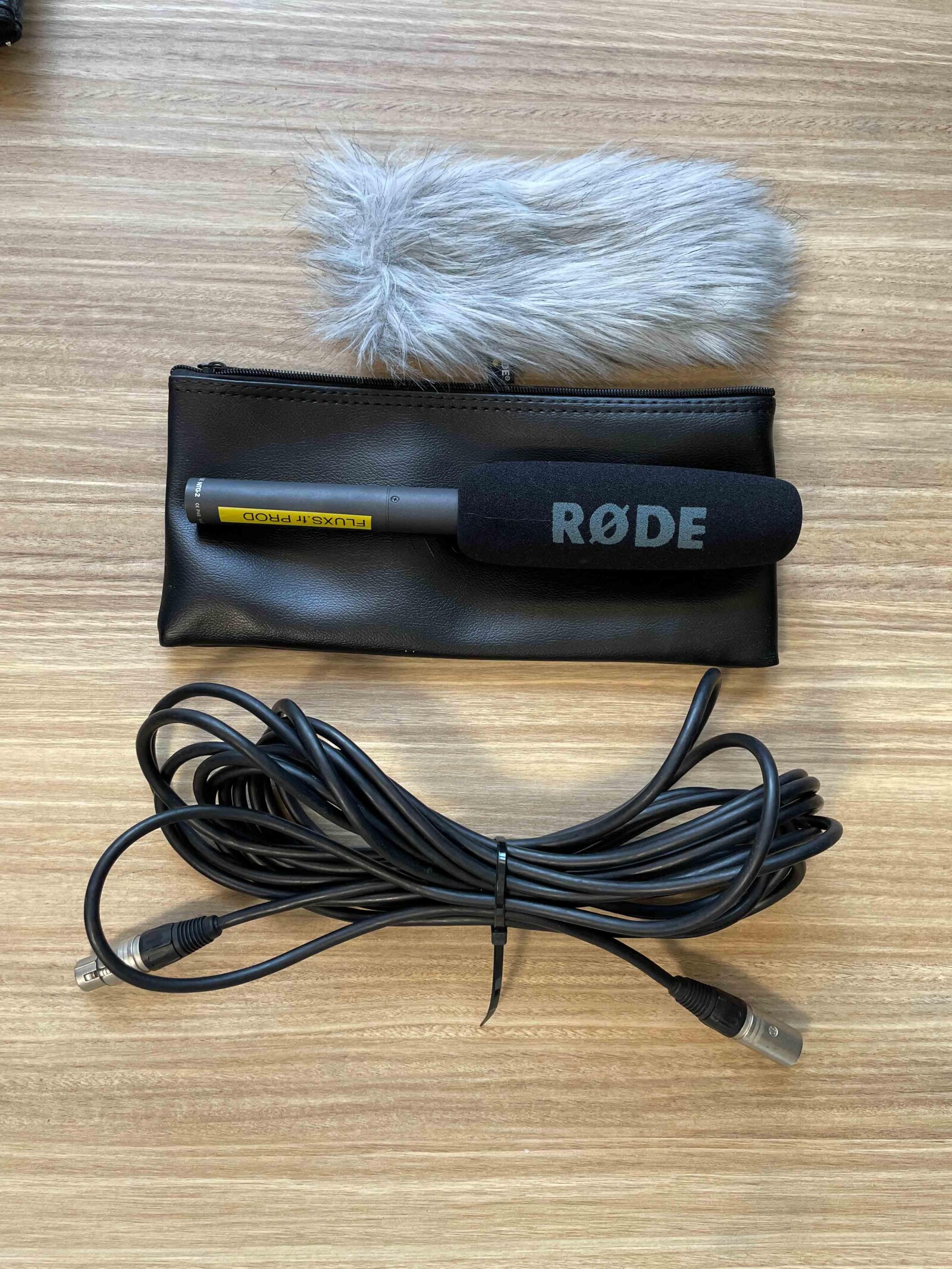 Rode NTG2 + Deadcat - Microphone Canon - Photo 1 sur 1