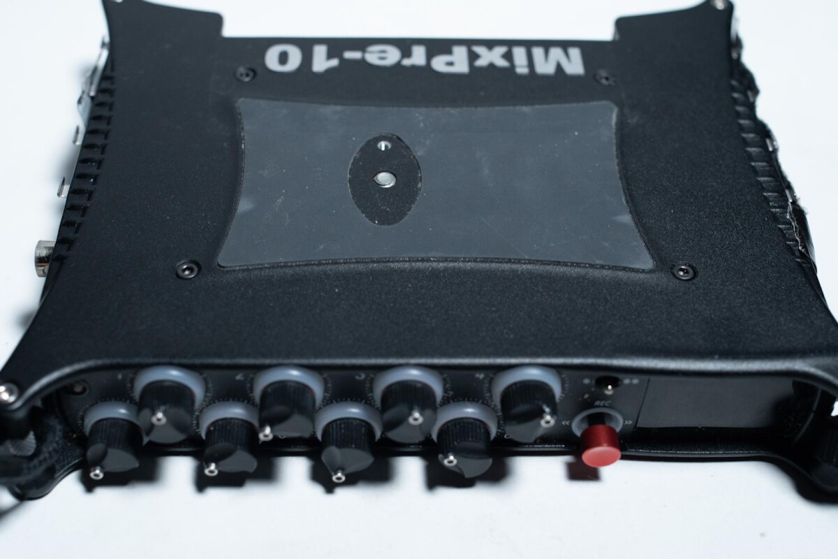 Location Mixpre-10 II - Lightyshare