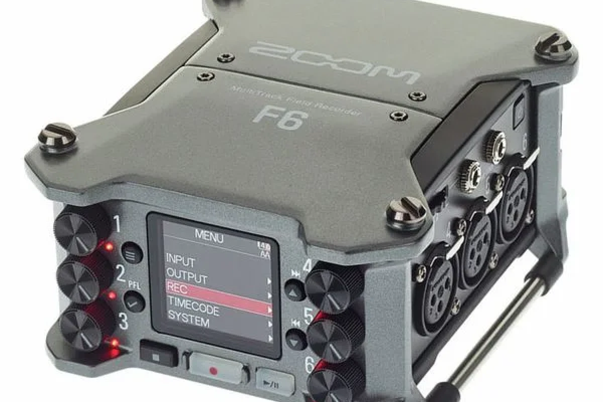 Location Zoom F6 - Lightyshare