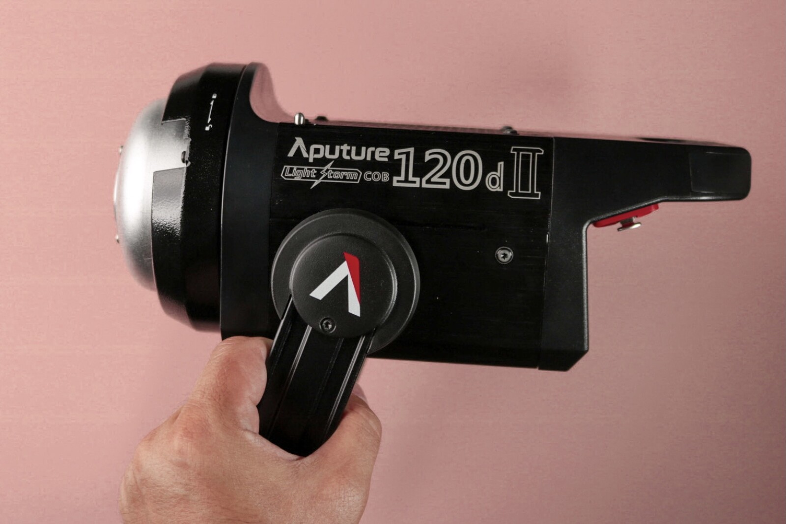 Lampe Aputure 120D II + modificateur lumière LED Aputure Lightstorm lampe aputure cob led 120d - Photo 1 sur 1