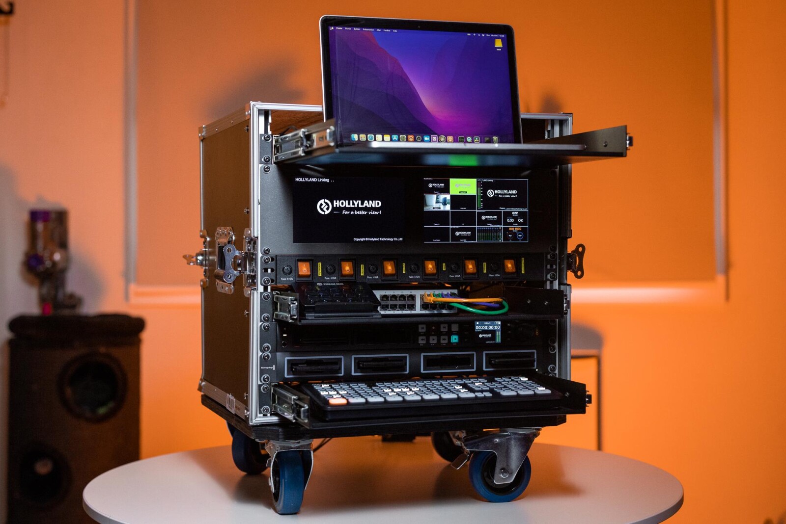 Régie complète ATEM Mini Extreme ISO live direct stream streaming mélangeur - Photo 1 sur 6