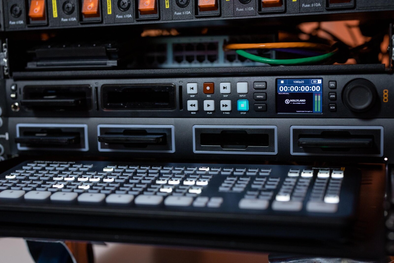 Régie complète ATEM Mini Extreme ISO live direct stream streaming mélangeur - Photo 3 sur 6
