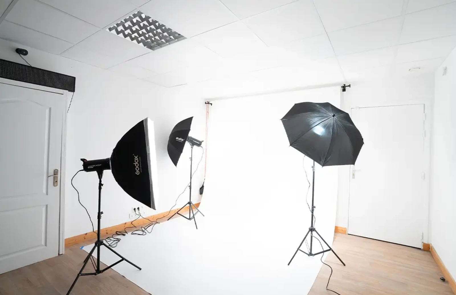 aalienloc studio photo - Photo 1 sur 1
