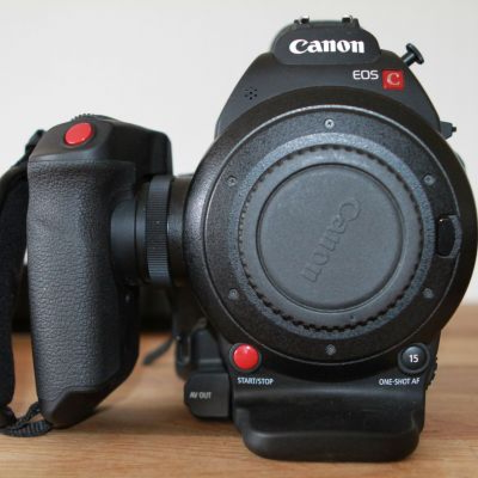 EOS C100 Mark II boitier nu - Photo 4 sur 5
