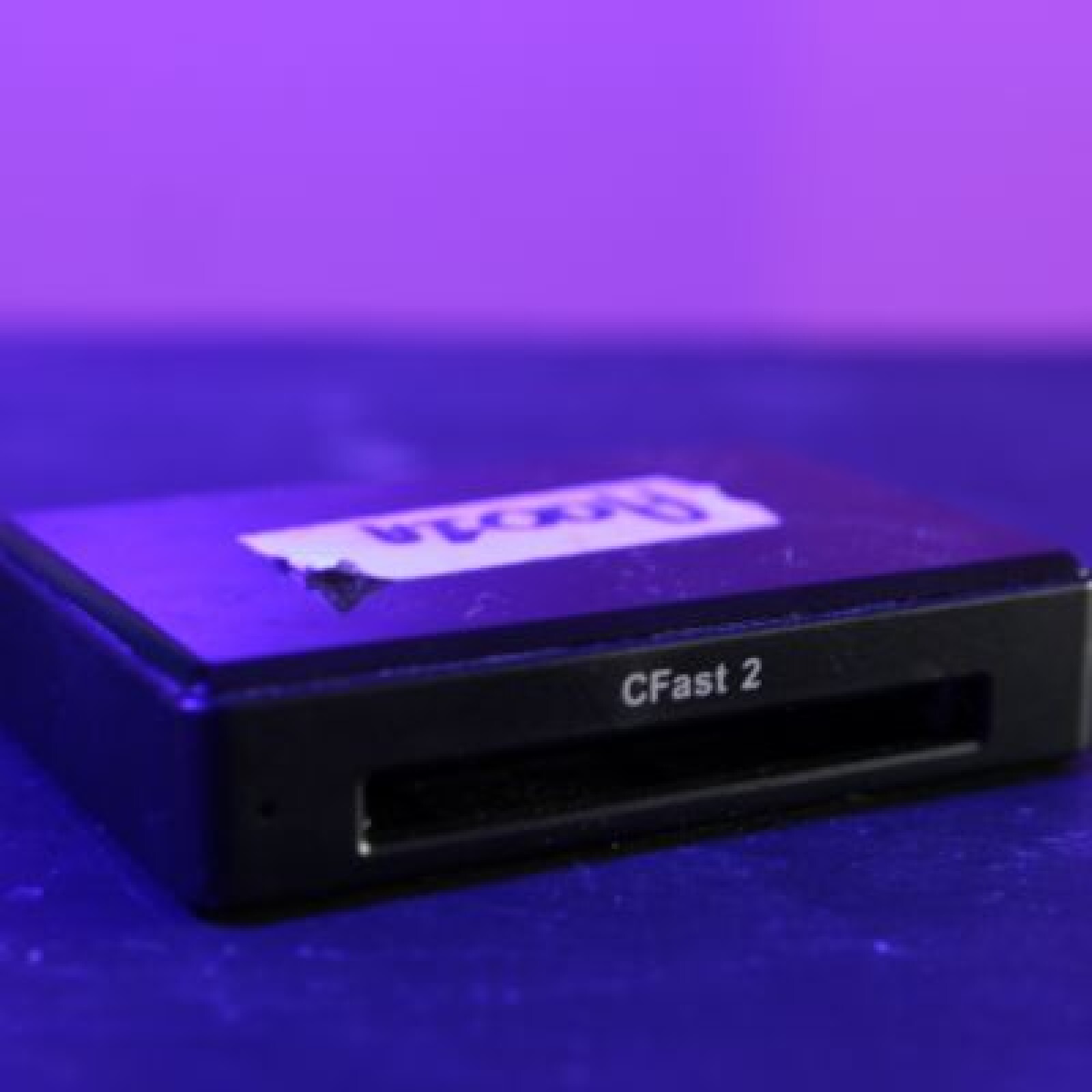 LECTEUR DE CARTE C-FAST - TRANSCEND - Photo 1 sur 3