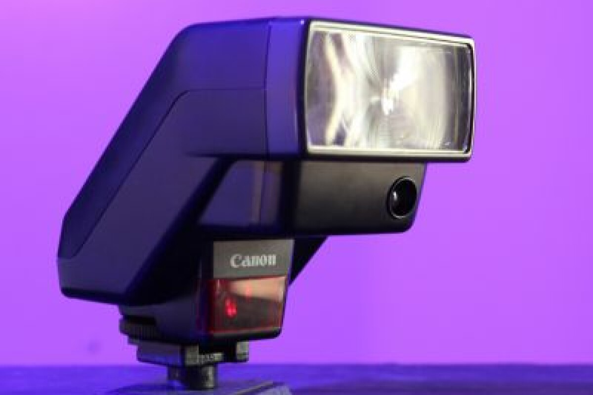 Location FLASH CANON SPEEDLITE 300EZ - Lightyshare