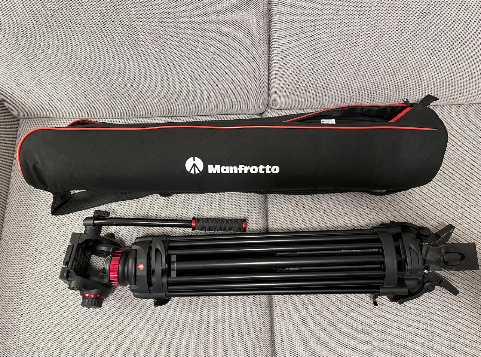 Trépied caméra tête fluide Manfrotto MVH502A - Photo 1 sur 3