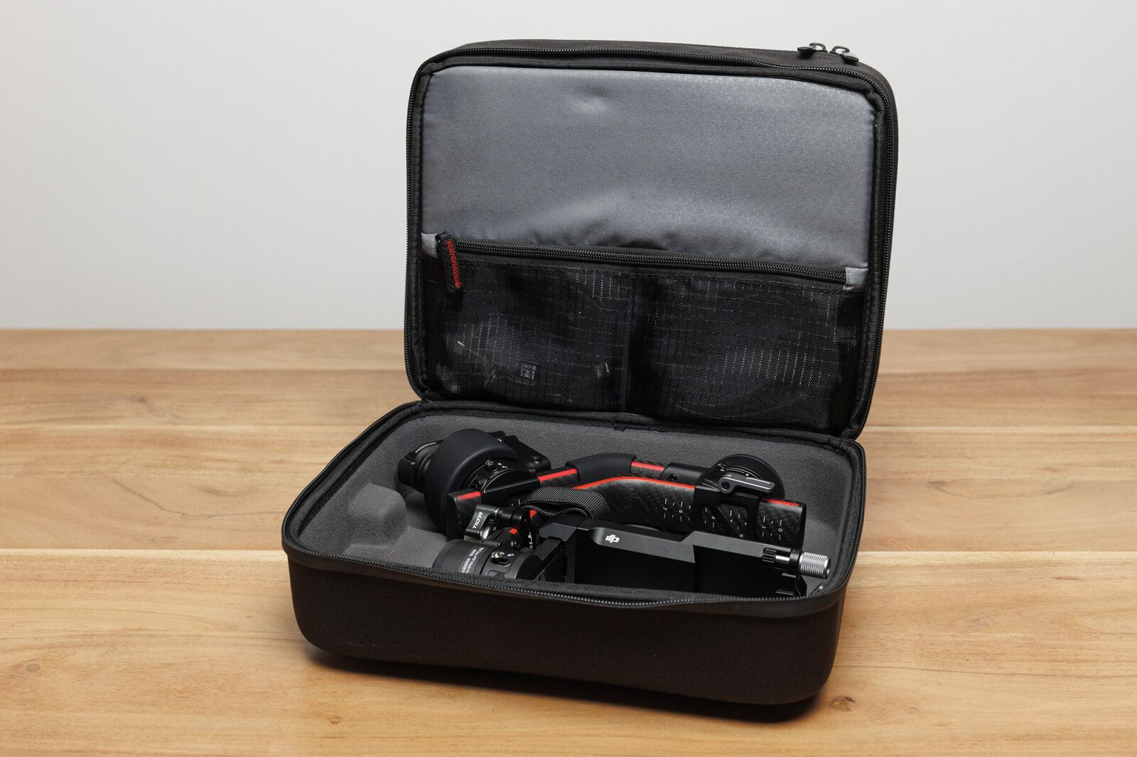 DJI RS2 Pro Combo - Photo 2 sur 4