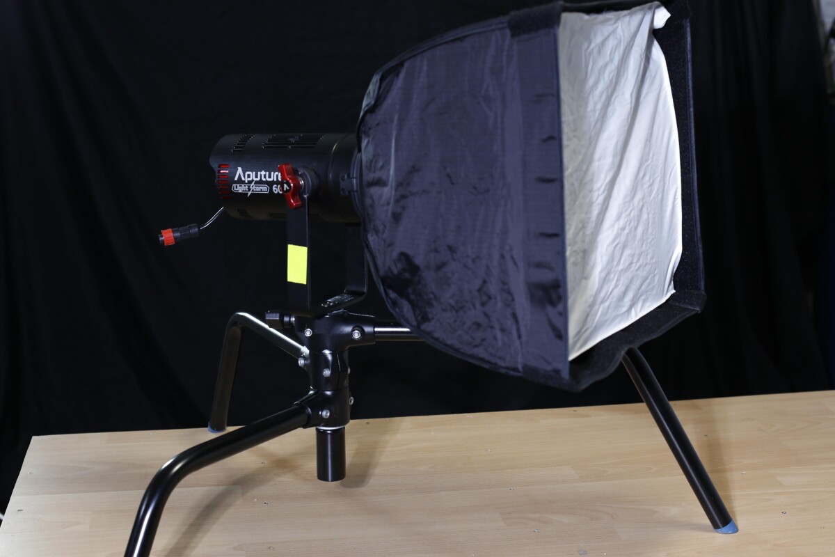 Location Pack Aputure LS 60D + Softbox Aputure pour LS + Avenger C-stand  - Lightyshare