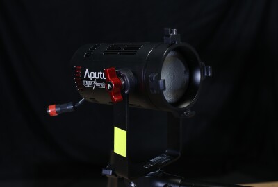 Location Pack Aputure LS 60D + Softbox Aputure pour LS + Avenger C-stand 