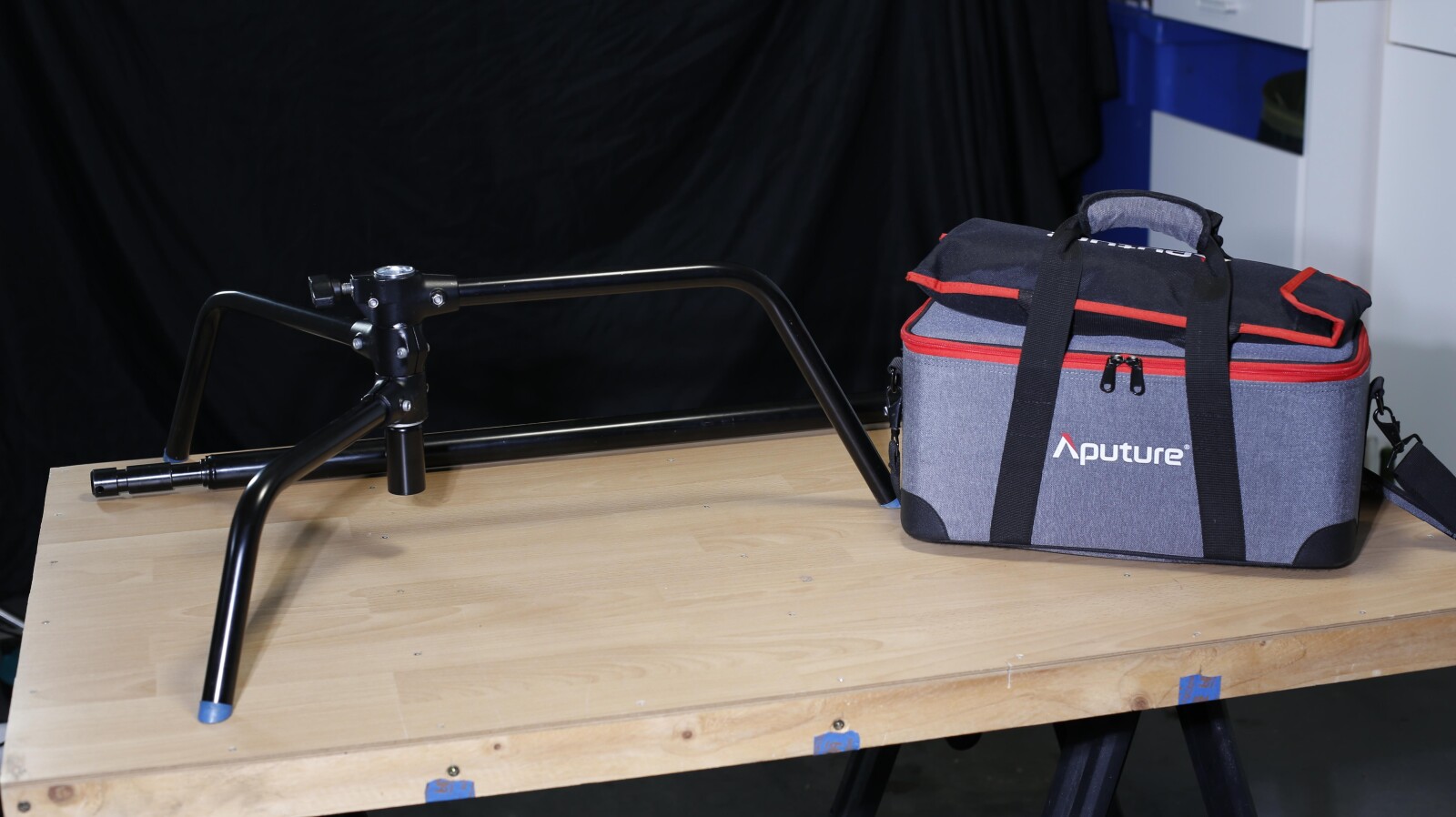 Pack Aputure LS 60D + Softbox Aputure pour LS + Avenger C-stand  - Photo 4 sur 4