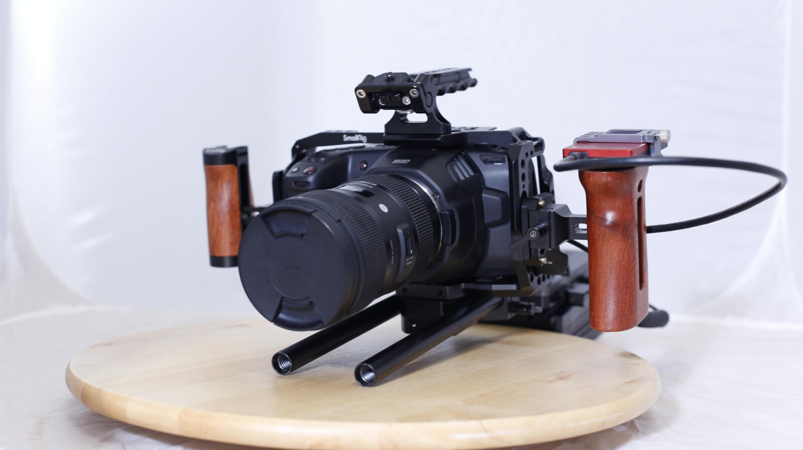Kit Tournage Blackmagic Pocket 6k  - Photo 2 sur 5