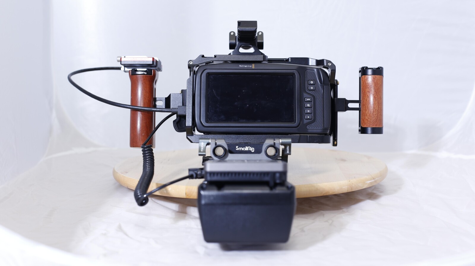 Kit Tournage Blackmagic Pocket 6k  - Photo 4 sur 5