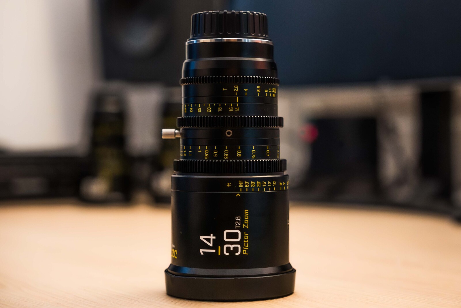 DZOFILM Pictor Zoom 14-30mm T2.8 (PL/EF, Noir) - Photo 5 sur 5