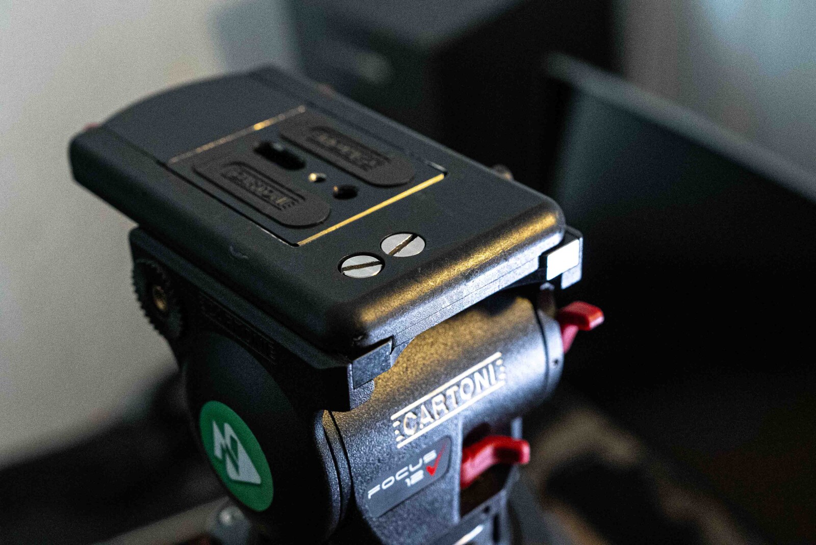 Pack Blackmagic 6k Pro + DZO Pictor Zoom - Photo 8 sur 17