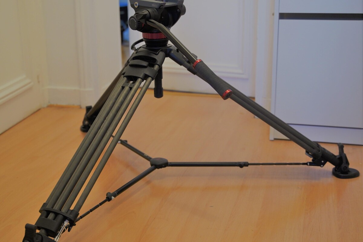 Location Trépied Manfrotto - Tiges Carbone - Lightyshare