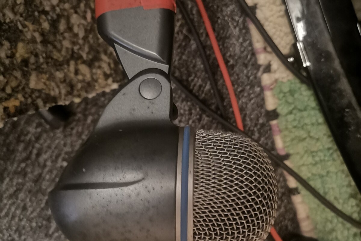 Location Shure Beta 52A - Lightyshare