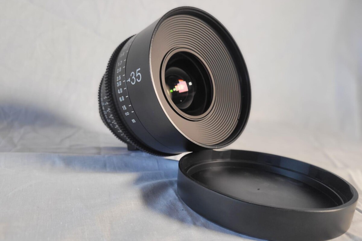 Location XEEN 35mm T1.5 - Canon EF  - Lightyshare