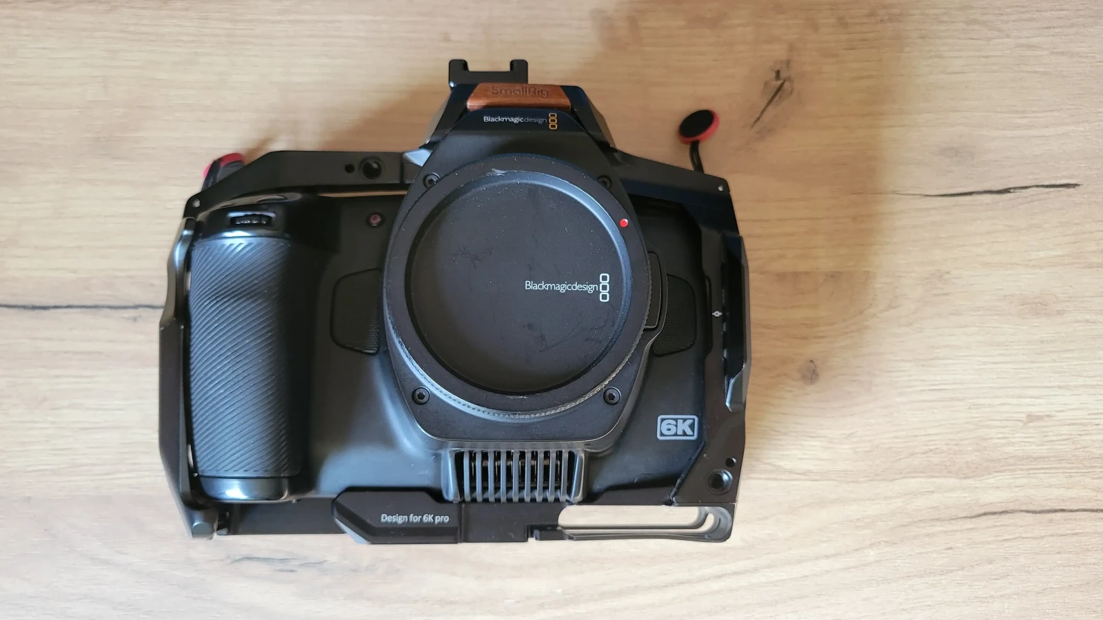 Blackmagic Design Pocket Cinema Camera 6K Pro - Photo 3 sur 4