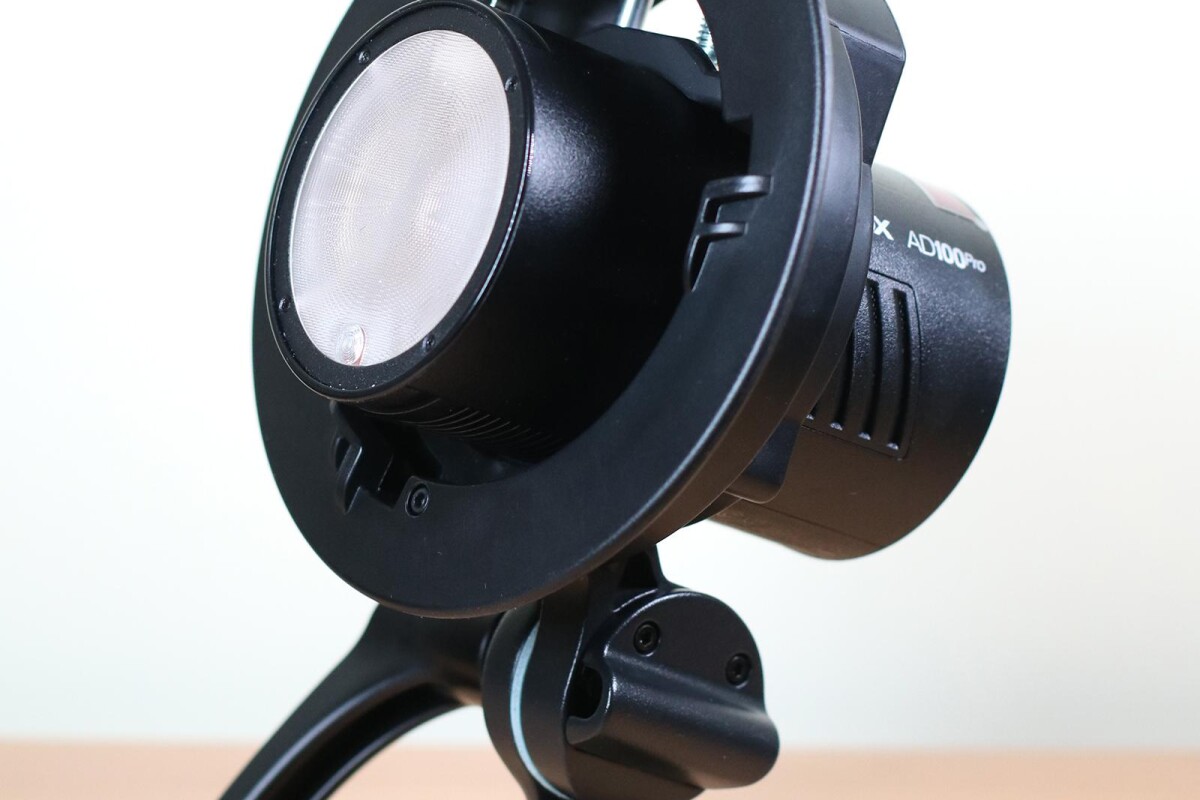 Location Godox AD100 Pro + Support Bowens  - Lightyshare