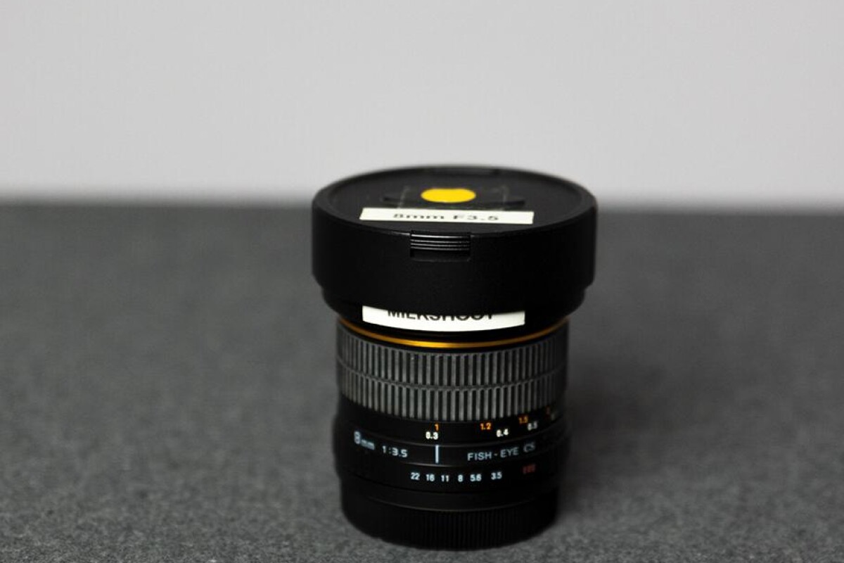 Location 5 objectifs monture EF Samyang : 8mm F3.5, 24mm T1.5, 35mm T1.5, 50mm T1.5, 85mm T1.5 - Lightyshare