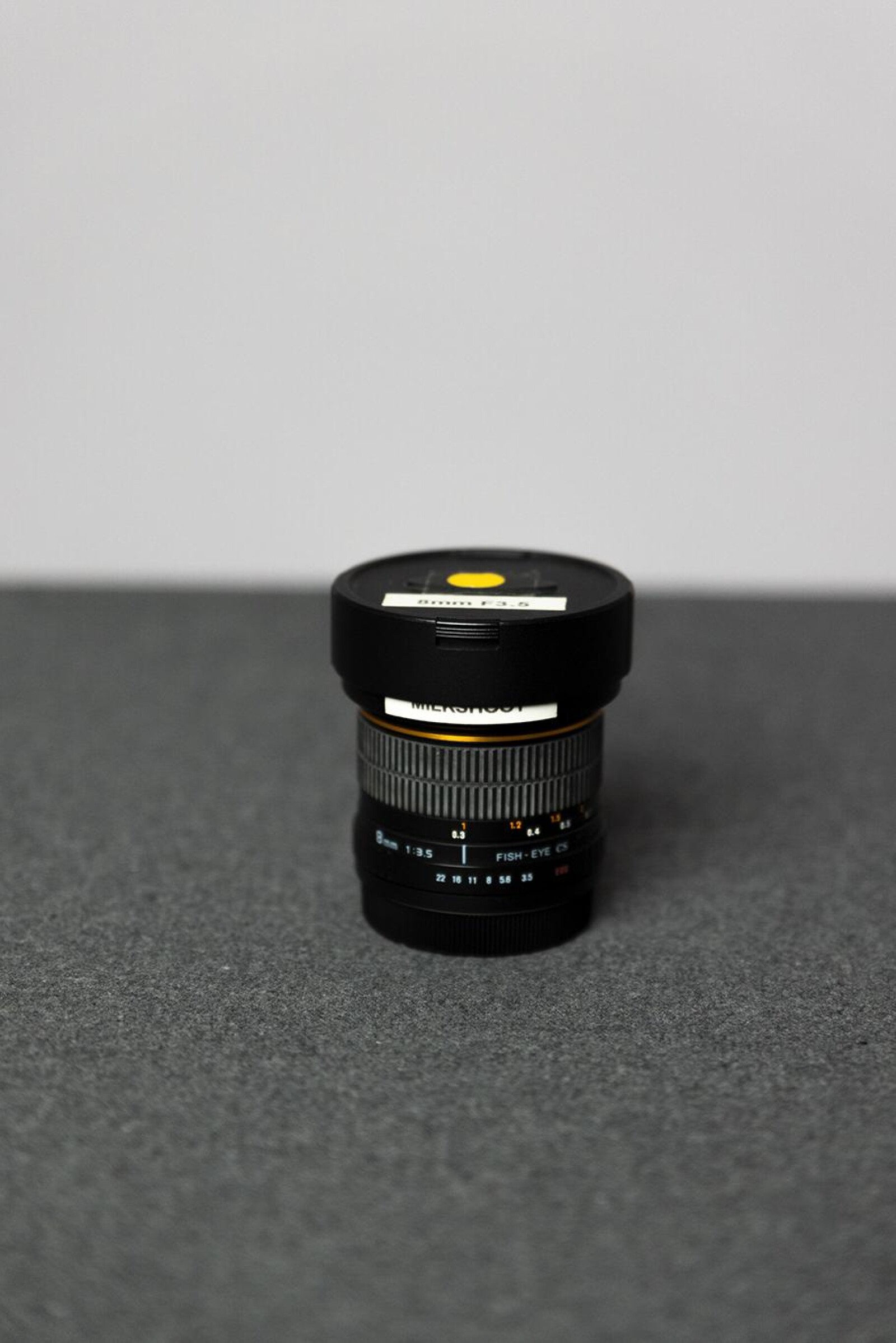 5 objectifs monture EF Samyang : 8mm F3.5, 24mm T1.5, 35mm T1.5, 50mm T1.5, 85mm T1.5 - Photo 1 sur 5