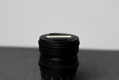 Location 5 objectifs monture EF Samyang : 8mm F3.5, 24mm T1.5, 35mm T1.5, 50mm T1.5, 85mm T1.5